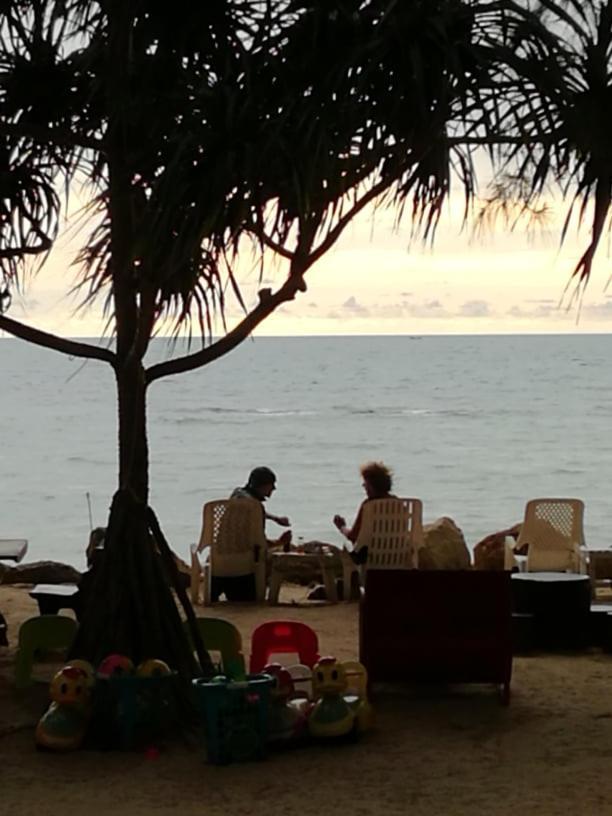 Andaman Beach Resort Koh Jum Exterior photo