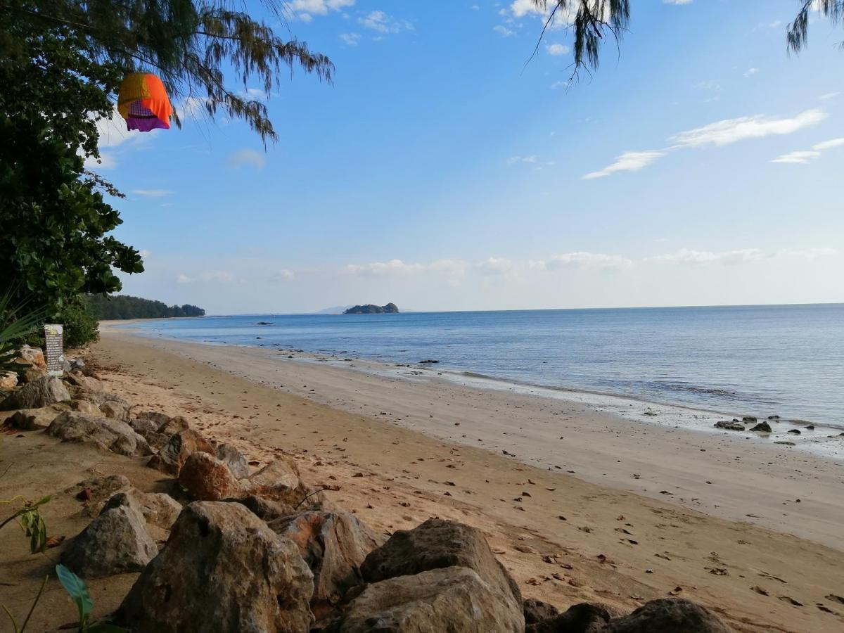 Andaman Beach Resort Koh Jum Exterior photo