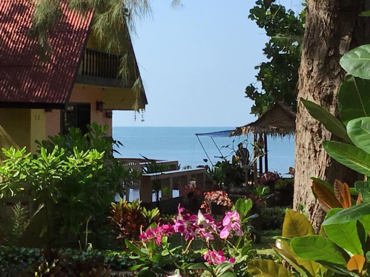 Andaman Beach Resort Koh Jum Exterior photo